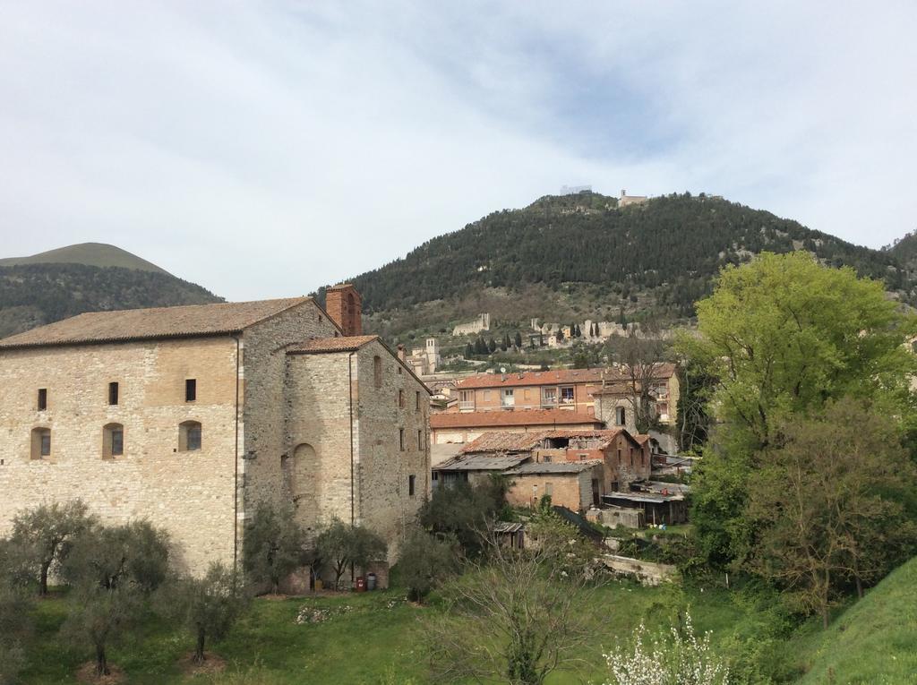 Affittacamere Via Carducci Gubbio Eksteriør bilde
